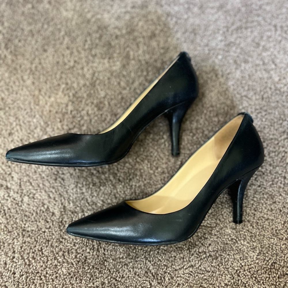 Women’s size 8 Michael Michael Kors Black Pump